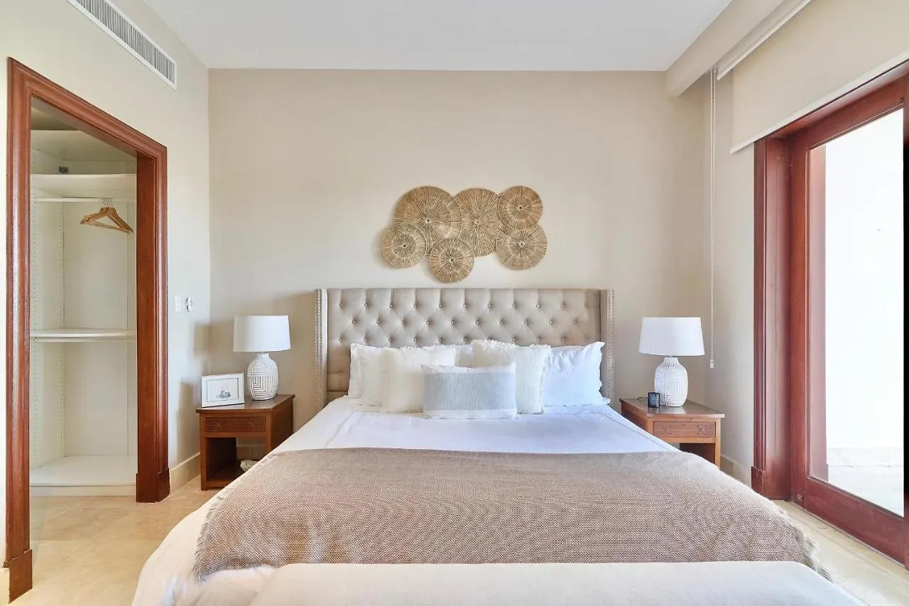New Marvelous Cap Cana Condo With Outdoor Terrace And Private Pool 푼타 카나 아파트