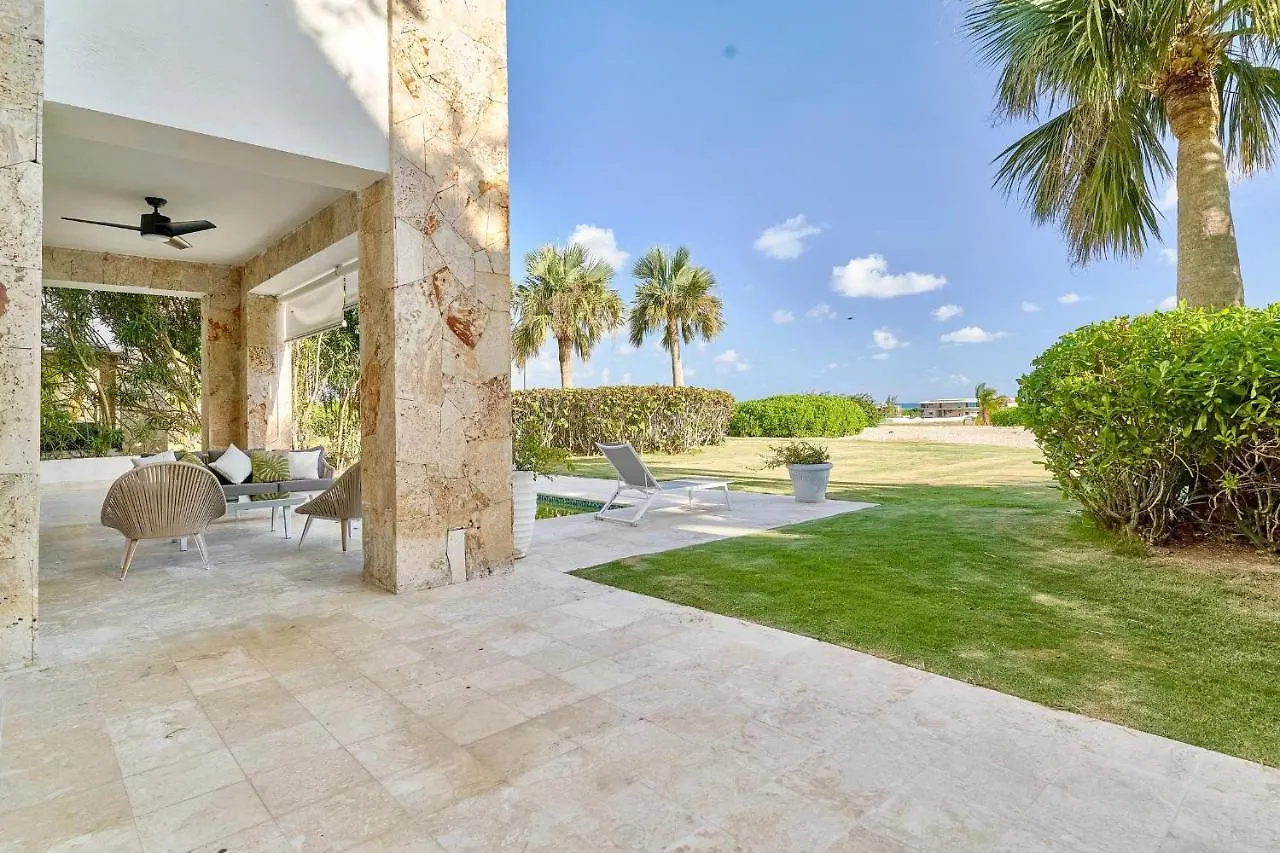 New Marvelous Cap Cana Condo With Outdoor Terrace And Private Pool 푼타 카나